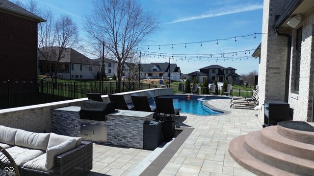 2882 Aldersgate Drive, Greenwood, IN 46143