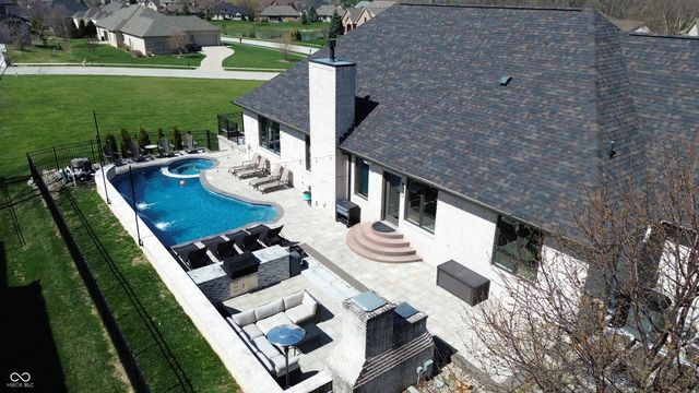 2882 Aldersgate Drive, Greenwood, IN 46143