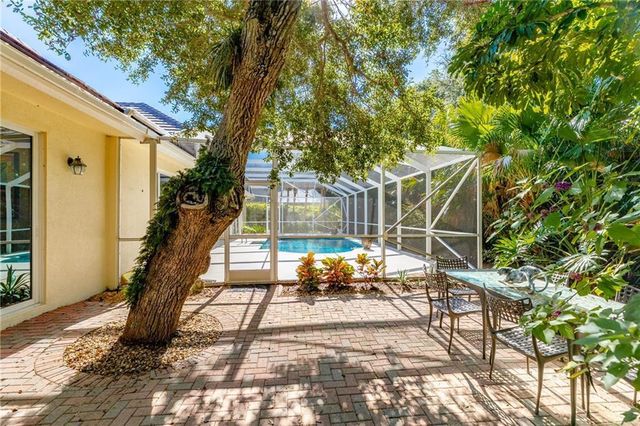 31 S White Jewel Court, Vero Beach, FL 32963