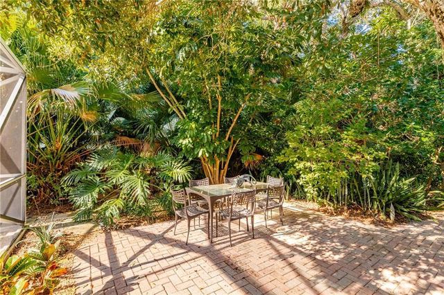 31 S White Jewel Court, Vero Beach, FL 32963