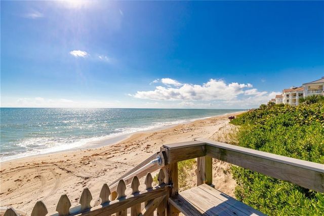 31 S White Jewel Court, Vero Beach, FL 32963
