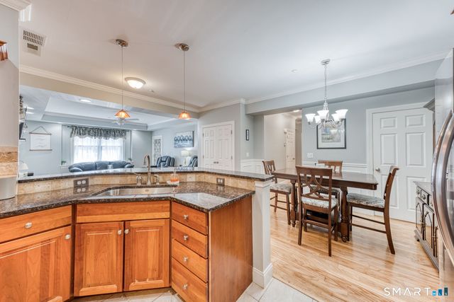 95 South Ridge Lane E102, Berlin, CT 06037