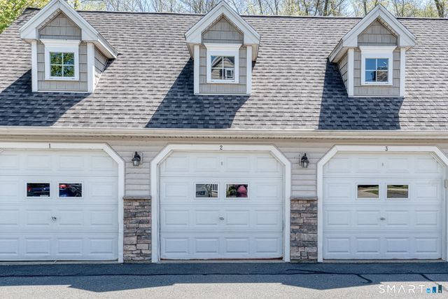 95 South Ridge Lane E102, Berlin, CT 06037