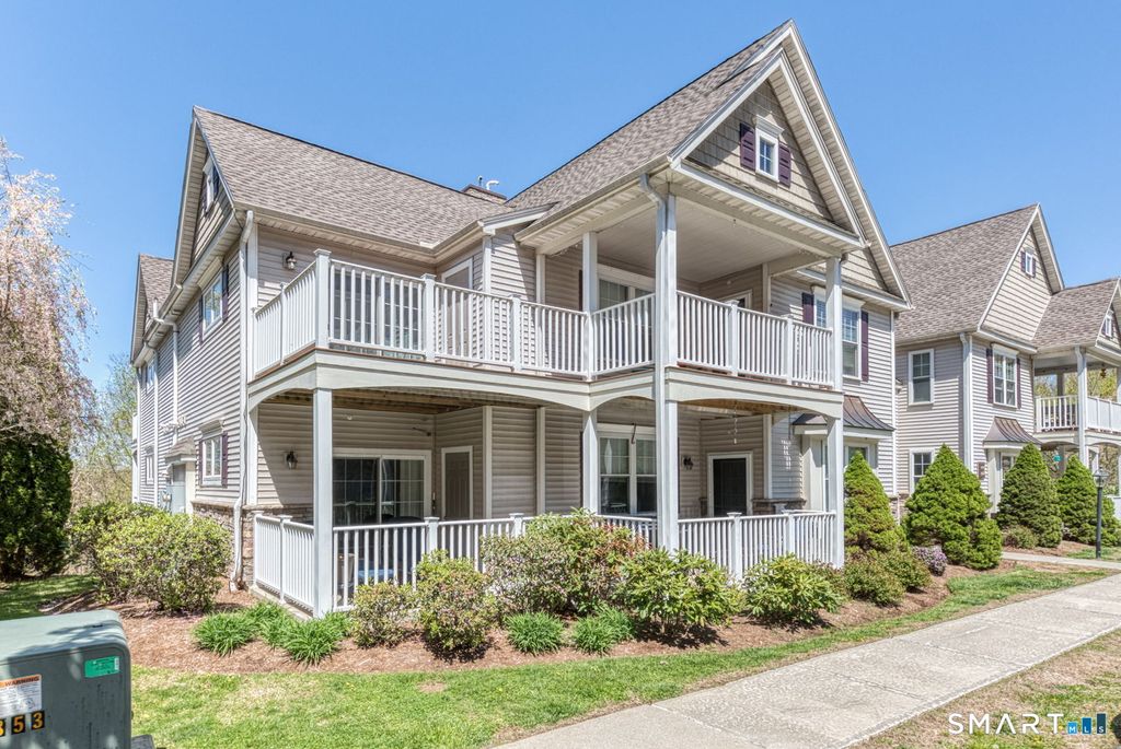 95 South Ridge Lane E102, Berlin, CT 06037