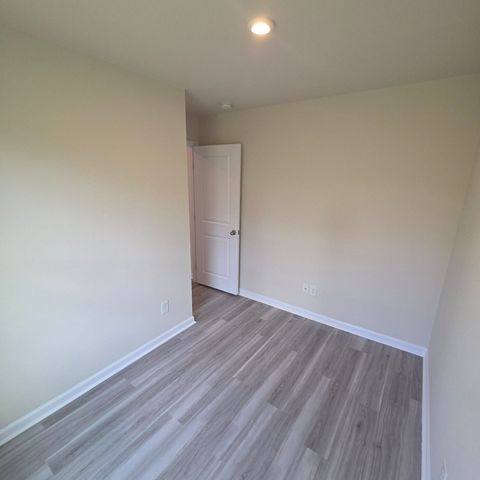 2524 Haskell Dr, E, Antioch, TN 37013