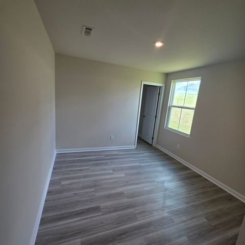 2524 Haskell Dr, E, Antioch, TN 37013