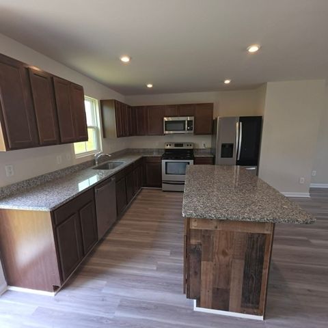 2524 Haskell Dr, E, Antioch, TN 37013