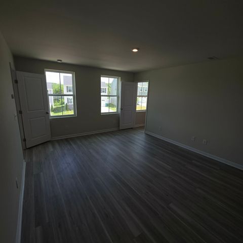 2524 Haskell Dr, E, Antioch, TN 37013
