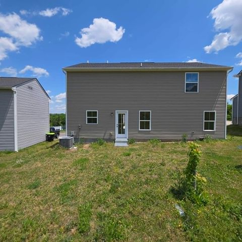 2524 Haskell Dr, E, Antioch, TN 37013