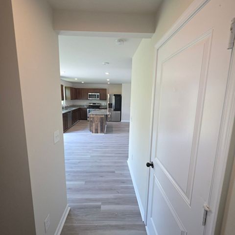 2524 Haskell Dr, E, Antioch, TN 37013