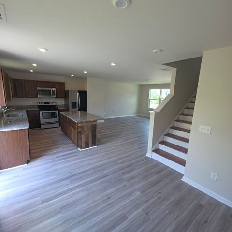 2524 Haskell Dr, E, Antioch, TN 37013