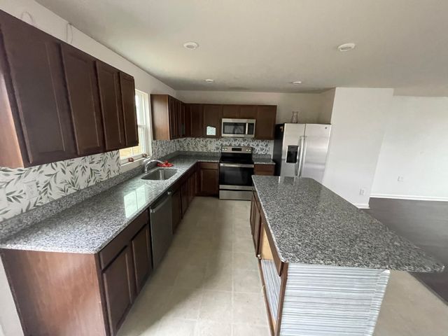 2524 Haskell Dr, E, Antioch, TN 37013