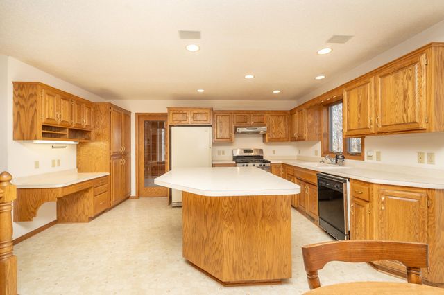 14310 Pike Lake Trail NE, Prior Lake, MN 55372