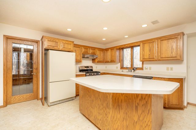 14310 Pike Lake Trail NE, Prior Lake, MN 55372