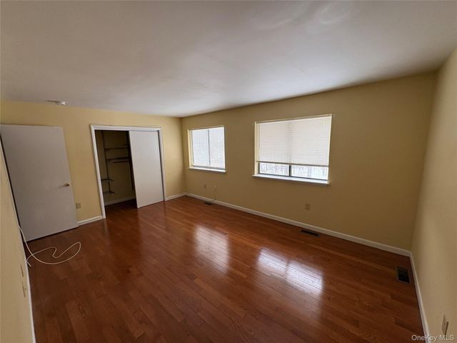 5 N Aspen Road, Middletown, NY 10940