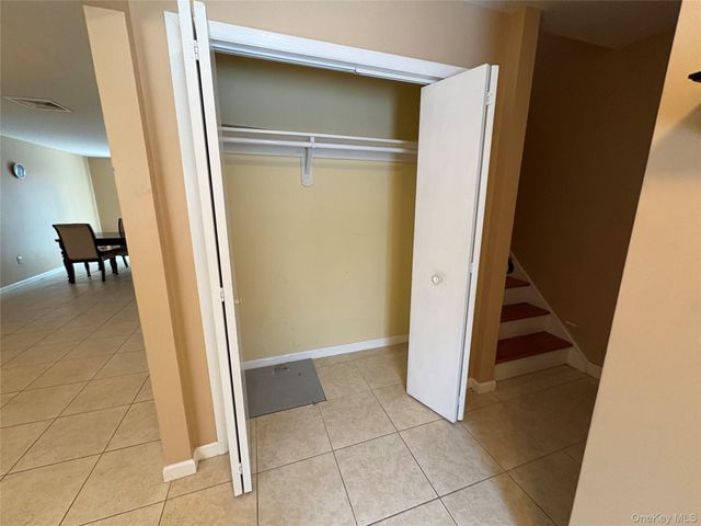 5 N Aspen Road, Middletown, NY 10940