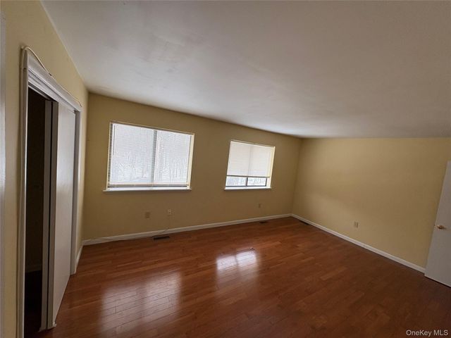 5 N Aspen Road, Middletown, NY 10940