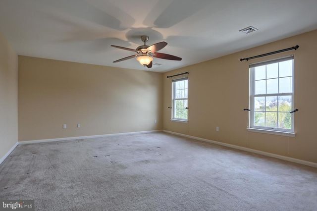 150 MERLIN DR, Hummelstown, PA 17036