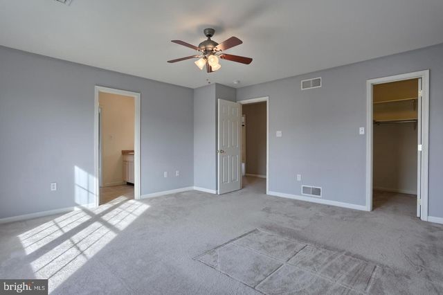 150 MERLIN DR, Hummelstown, PA 17036