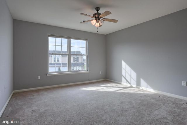 150 MERLIN DR, Hummelstown, PA 17036