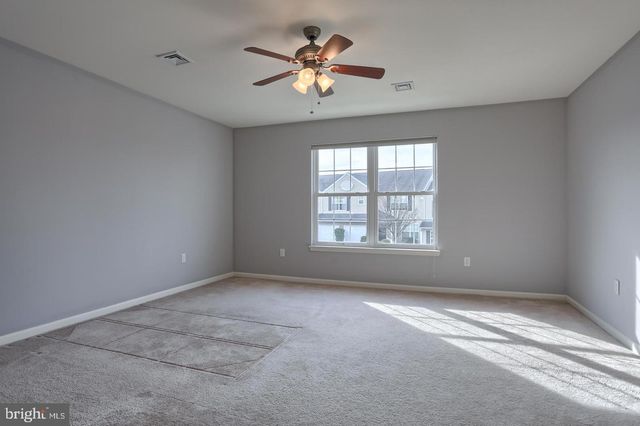 150 MERLIN DR, Hummelstown, PA 17036