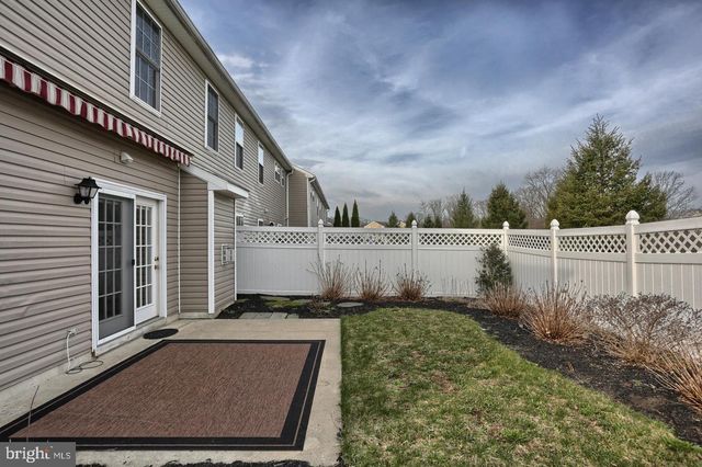 150 MERLIN DR, Hummelstown, PA 17036