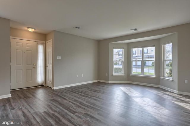 150 MERLIN DR, Hummelstown, PA 17036