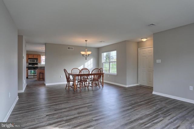 150 MERLIN DR, Hummelstown, PA 17036