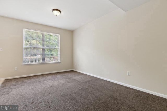 6178 OAKLAWN LN, Woodbridge, VA 22193
