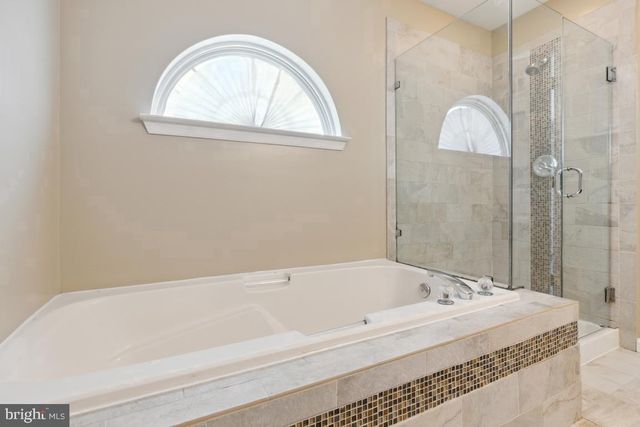 6178 OAKLAWN LN, Woodbridge, VA 22193
