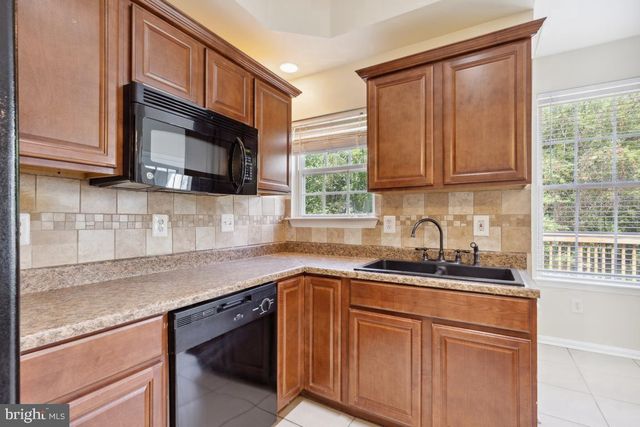 6178 OAKLAWN LN, Woodbridge, VA 22193