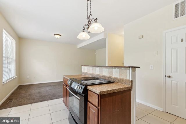 6178 OAKLAWN LN, Woodbridge, VA 22193