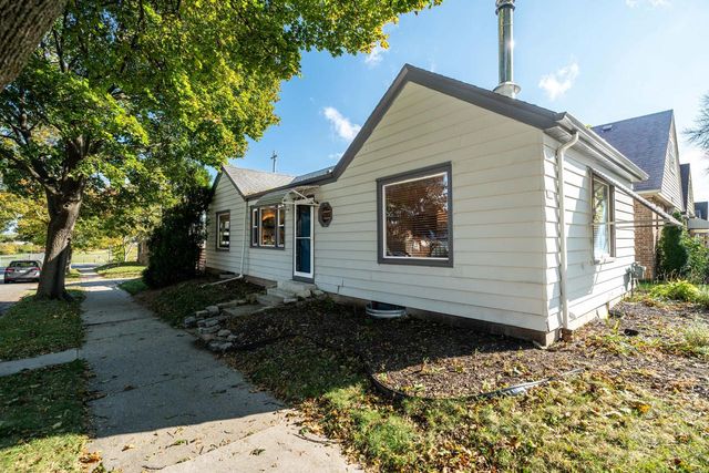 2900 S Clement AVENUE, Milwaukee, WI 53207