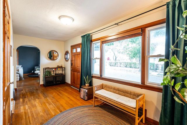 2900 S Clement AVENUE, Milwaukee, WI 53207