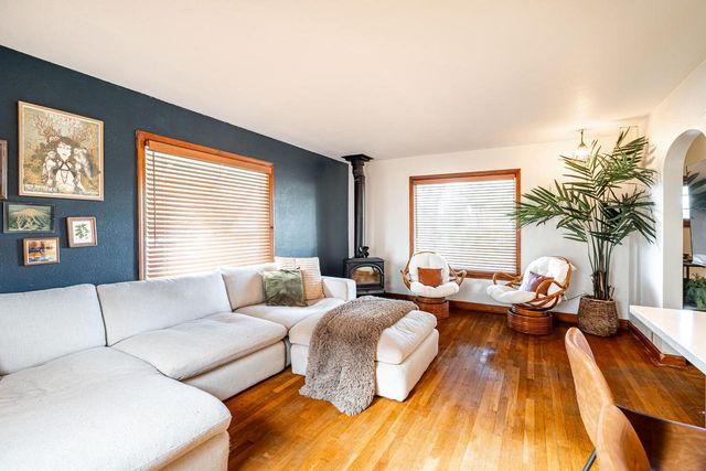 2900 S Clement AVENUE, Milwaukee, WI 53207