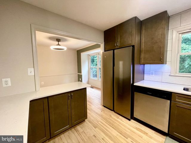 7925 FOREST PATH WAY, Springfield, VA 22153