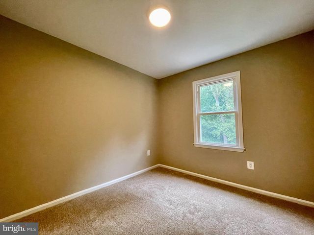 7925 FOREST PATH WAY, Springfield, VA 22153