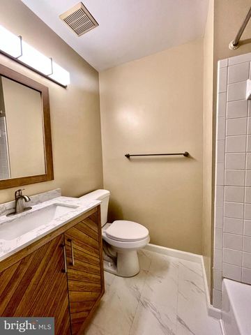 7925 FOREST PATH WAY, Springfield, VA 22153