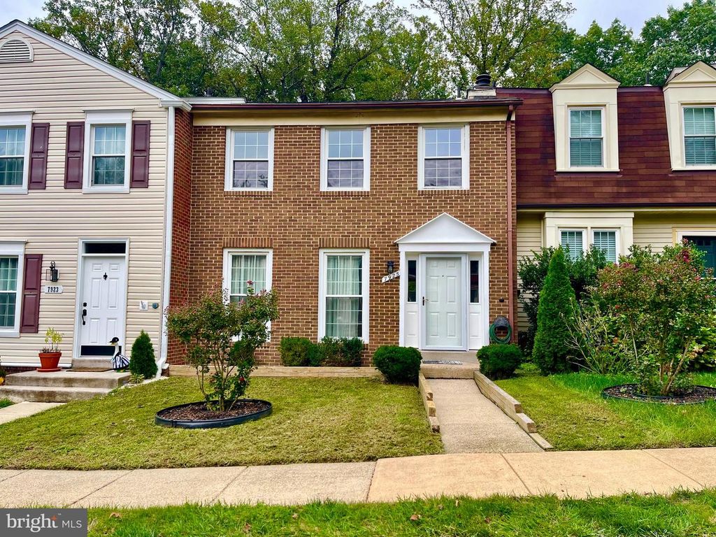 7925 FOREST PATH WAY, Springfield, VA 22153