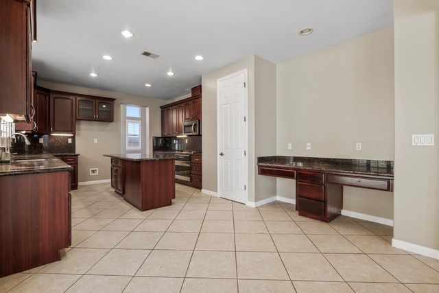 3641 Wild Oak Dr, Ceres, CA 95307