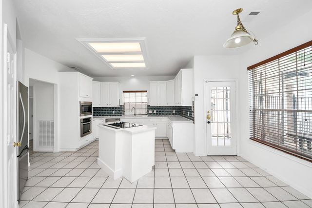 19702 Wood Walk Lane, Humble, TX 77346