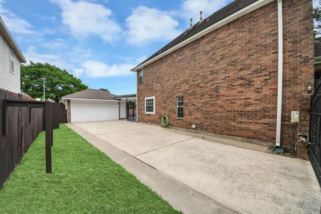 19702 Wood Walk Lane, Humble, TX 77346