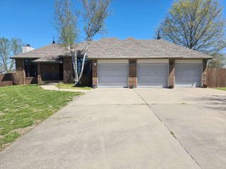 2020 N Equestrian Lane, Nixa, MO 65714