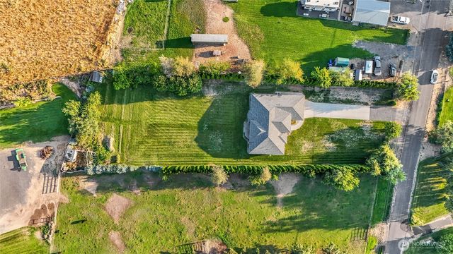 20086 NW Cherry Road, Soap Lake, WA 98851