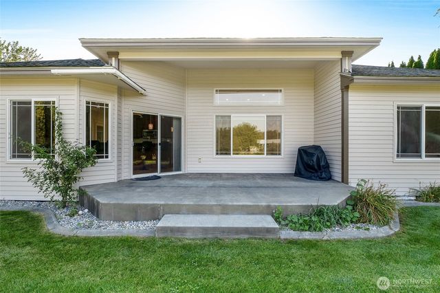 20086 NW Cherry Road, Soap Lake, WA 98851