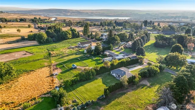 20086 NW Cherry Road, Soap Lake, WA 98851