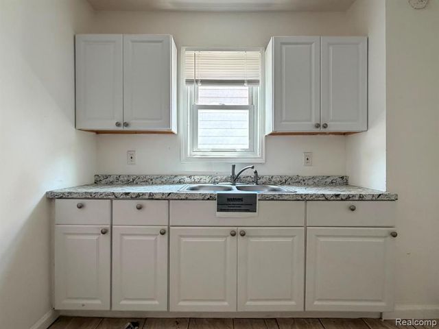 12836 Conway Street, Detroit, MI 48217