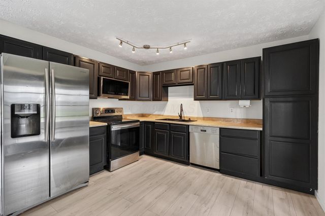 3263 Ford Road NW, Washington Court House, OH 43160