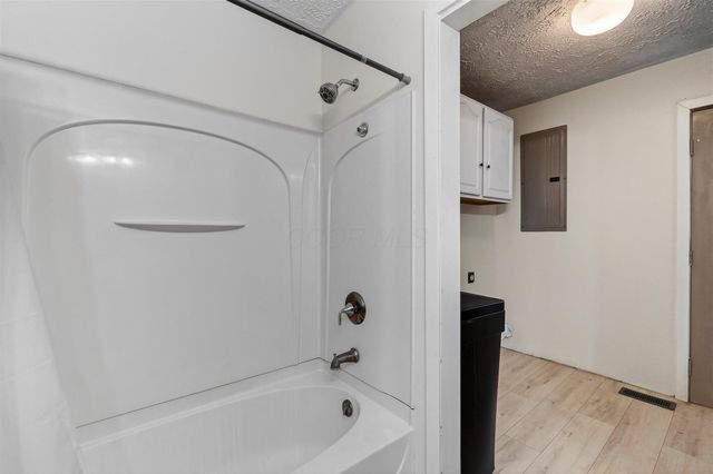 3263 Ford Road NW, Washington Court House, OH 43160