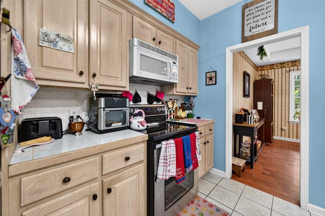 466 Old Plantation Dr., Pawleys Island, SC 29585